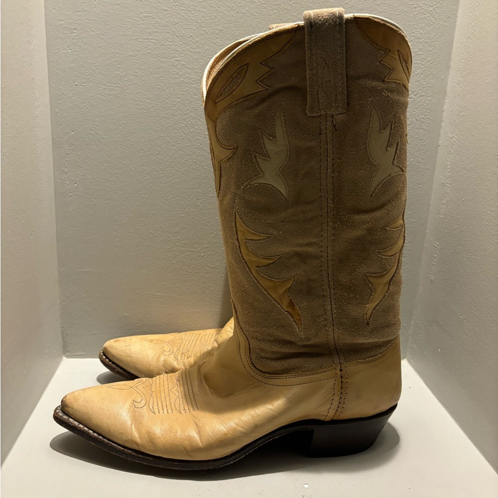 Women’s Dan Post tan Suede leather country western cowboy boots festival boho